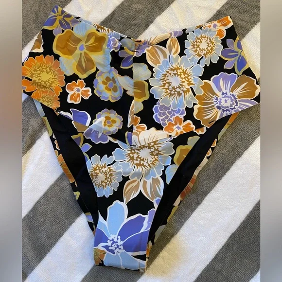 NWT‎l*space REVOLVE Sugar Spice Floral Ry Classic High Waisted Swim Bottom S